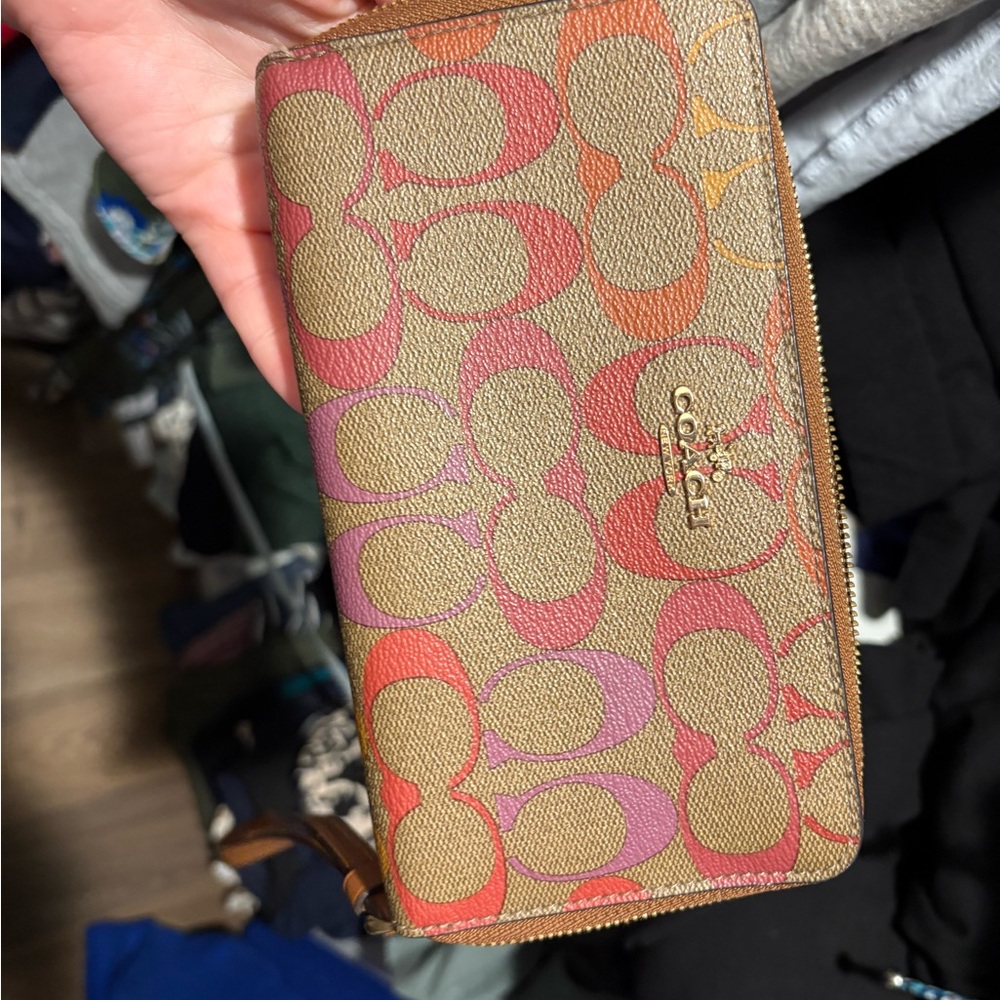 Coach Tan and Pink Signature Wallet